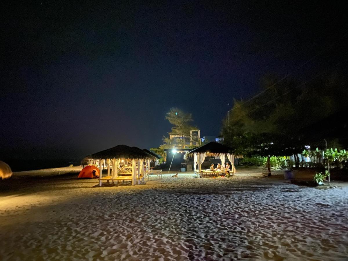 Club Monet Beachfront Resort By Cocotel Cabangan Ngoại thất bức ảnh