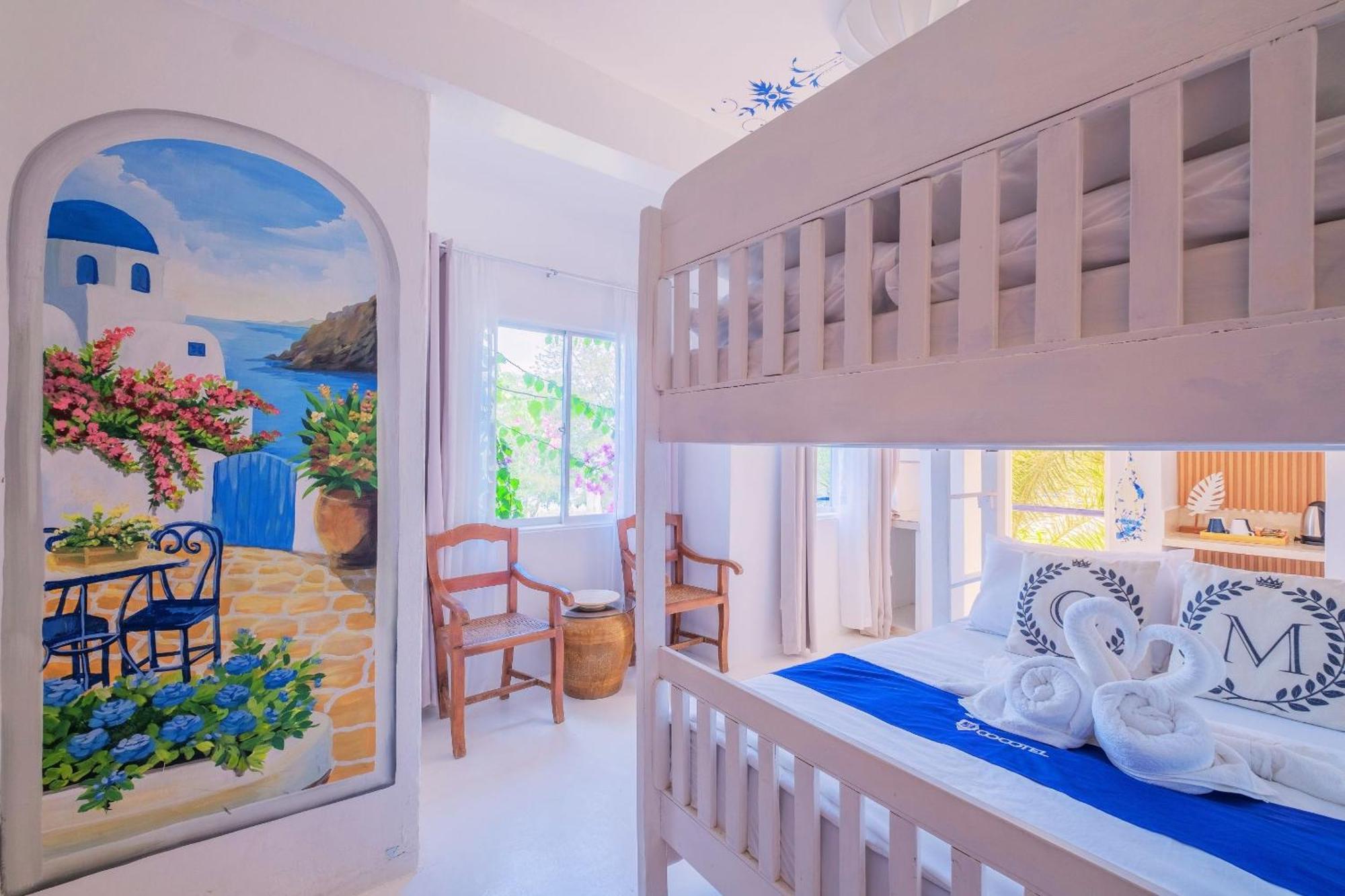 Club Monet Beachfront Resort By Cocotel Cabangan Phòng bức ảnh