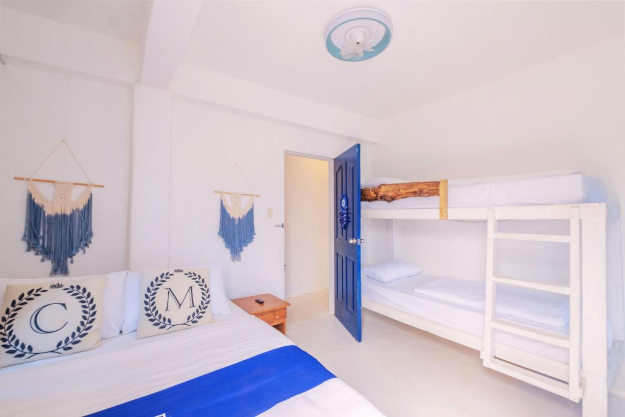 Club Monet Beachfront Resort By Cocotel Cabangan Phòng bức ảnh